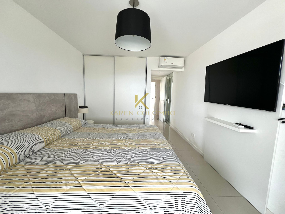 Apartamento ID.21095211 - Apartamento en venta primera linea playa Mansa Punta del Este