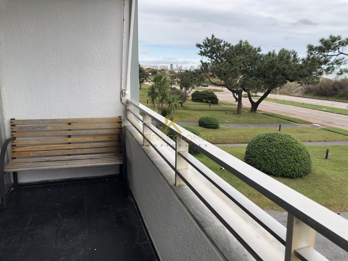 Apartamento ID.21096237 - Apartamento en venta - Primera linea Playa Mansa