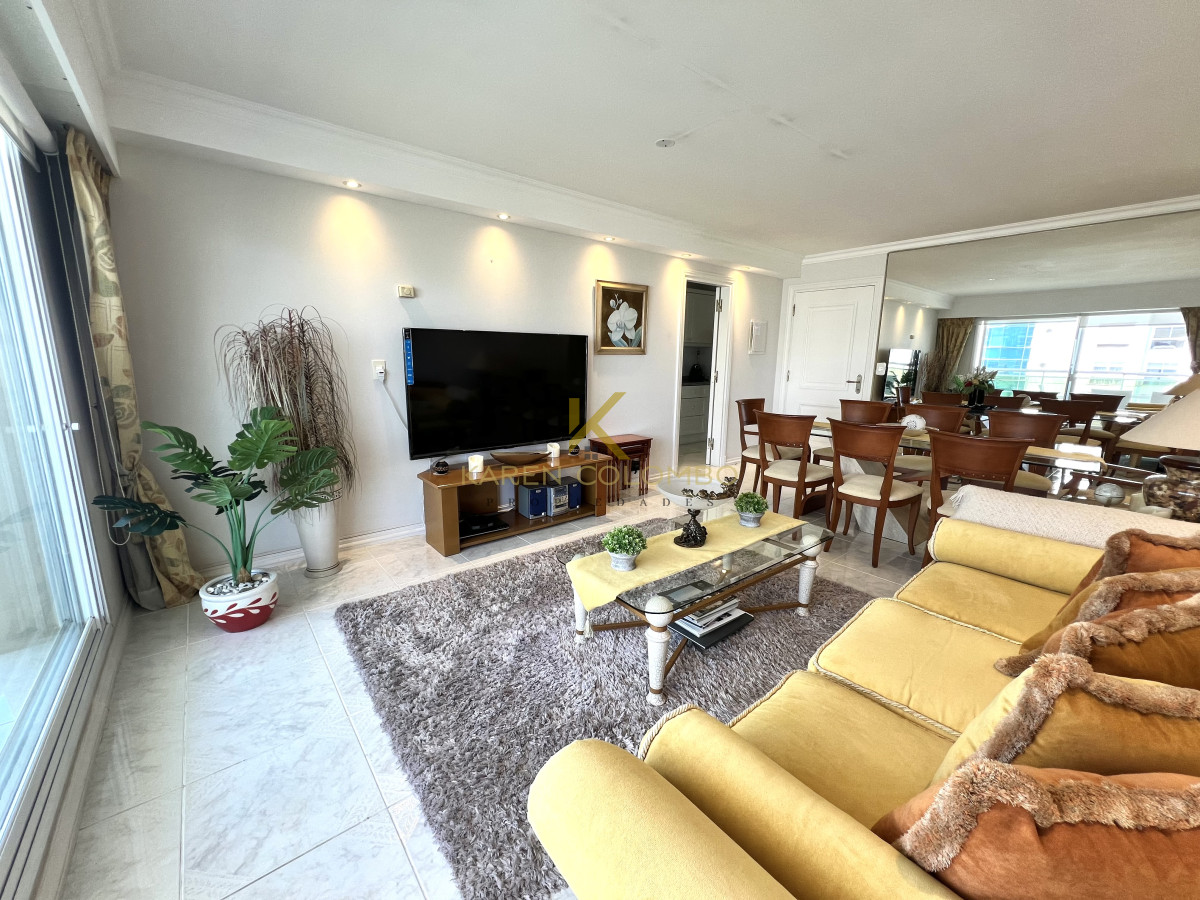 Apartamento ID.21096766 - Venta Apartamento 3 dormitorios en Playa Mansa