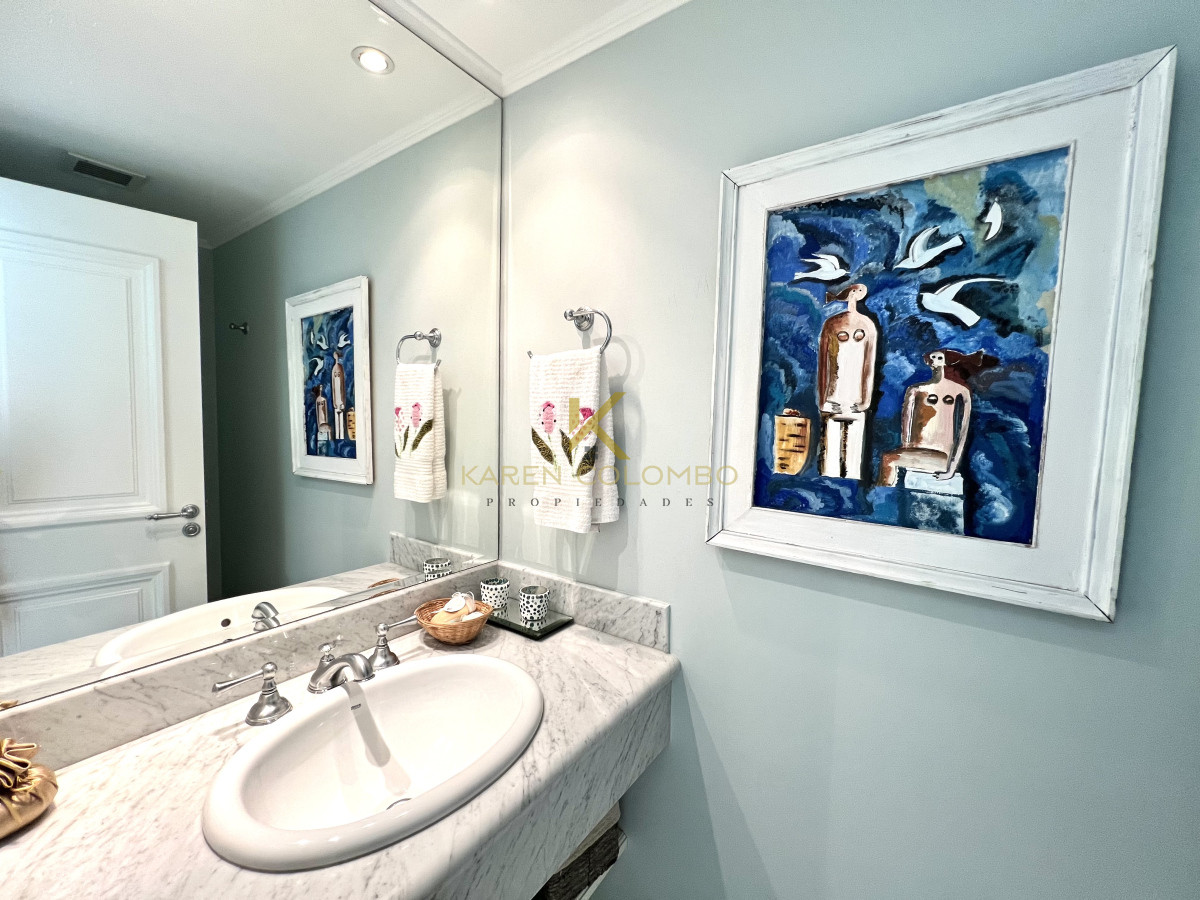 Apartamento ID.21096328 - Apartamento en venta primera linea playa Mansa, Punta del Este