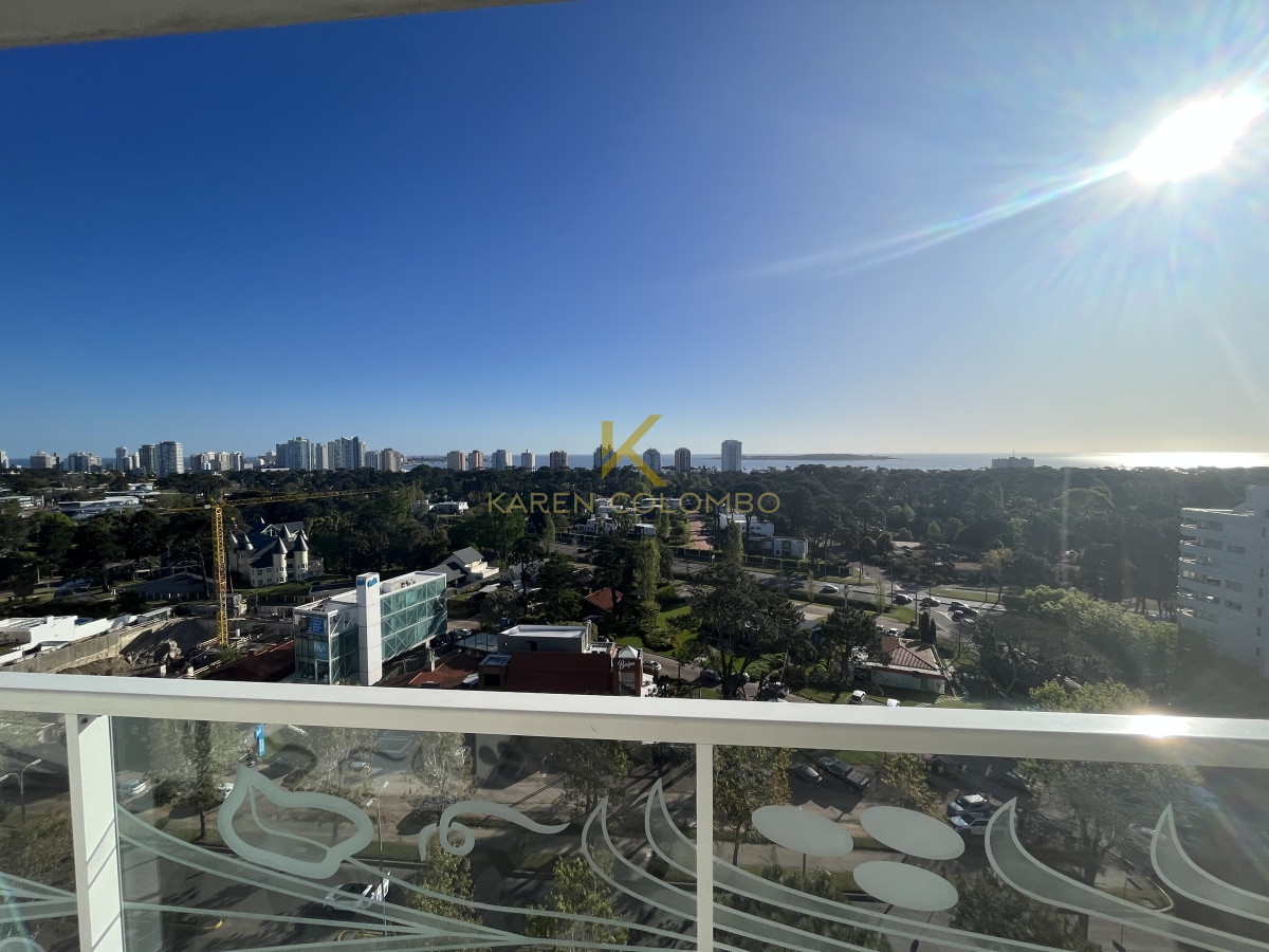 Apartamento ID.21094070 - Alquiler dos dormitorios en Torre Yoo
