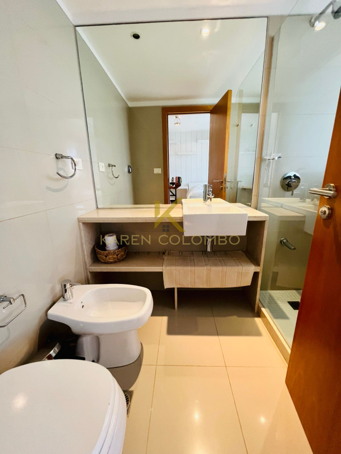 Apartamento ID.21095366 - Apartamento primer línea al mar parada 30 Playa Brava, Punta del Este