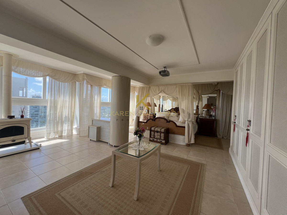 Apartamento ID.21094111 - Apartamento Penthouse en venta playa Mansa 