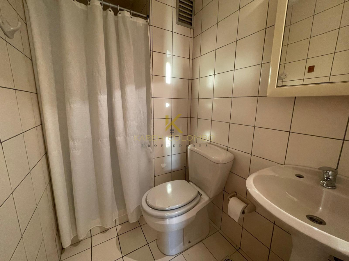 Apartamento ID.21095362 - Apartamento De 3 Dormitorios En Alquiler Anual