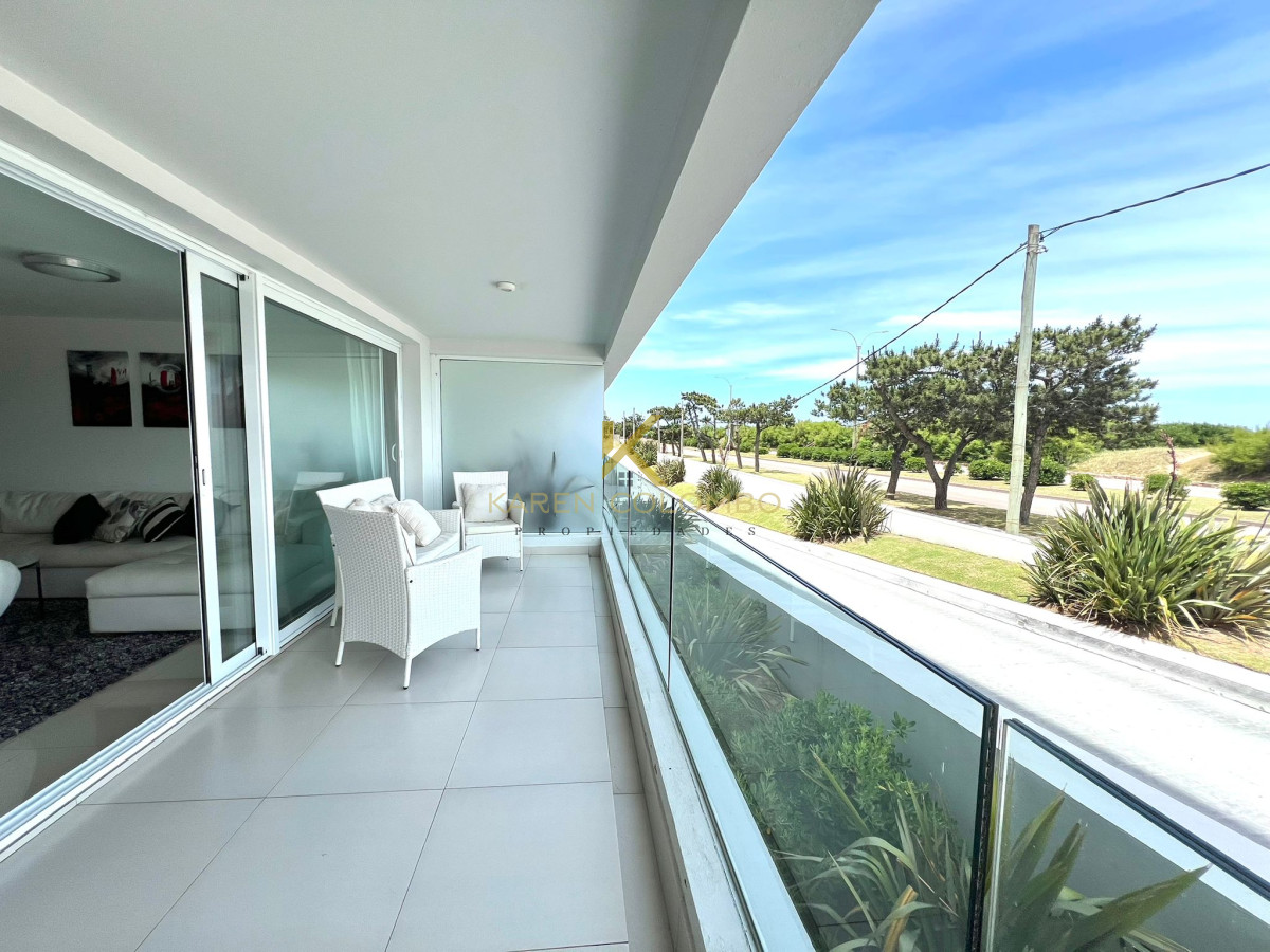 Apartamento en venta primera linea playa Mansa Punta del Este - GoPunta - Portal Inmobiliario de Punta del Este - Maldonado