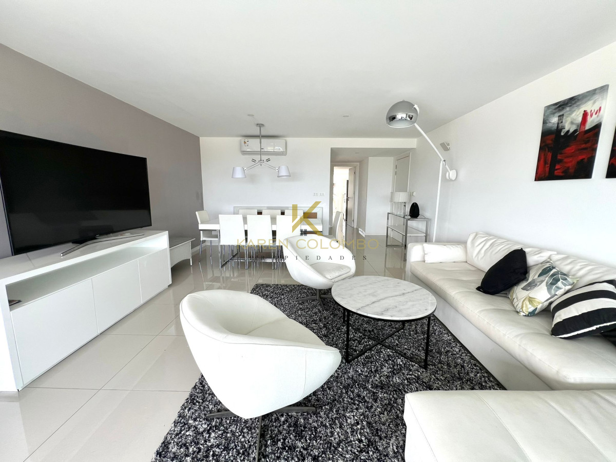 Apartamento en venta primera linea playa Mansa Punta del Este - GoPunta - Portal Inmobiliario de Punta del Este - Maldonado