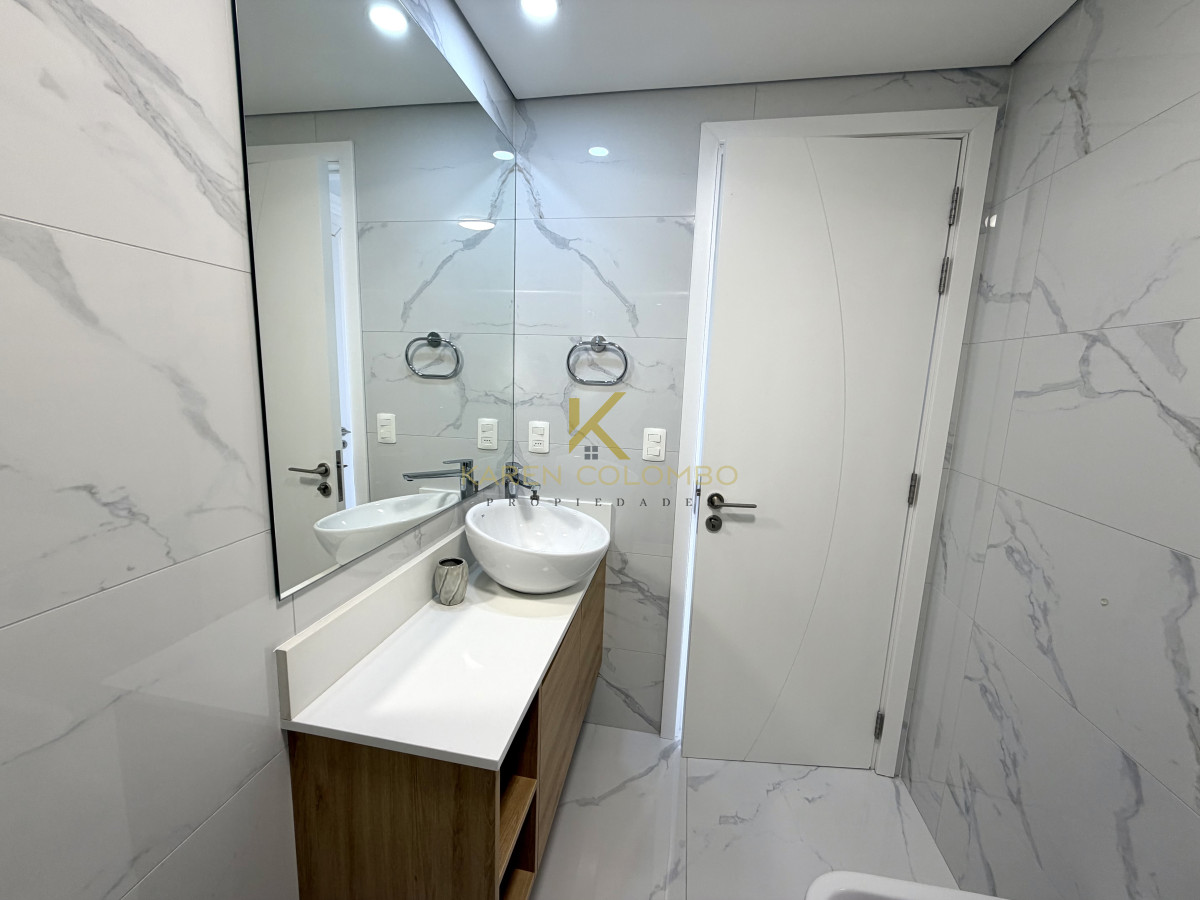 Apartamento ID.21096814 - Apartamento en primera linea de playa Mansa, Alquiler temporal