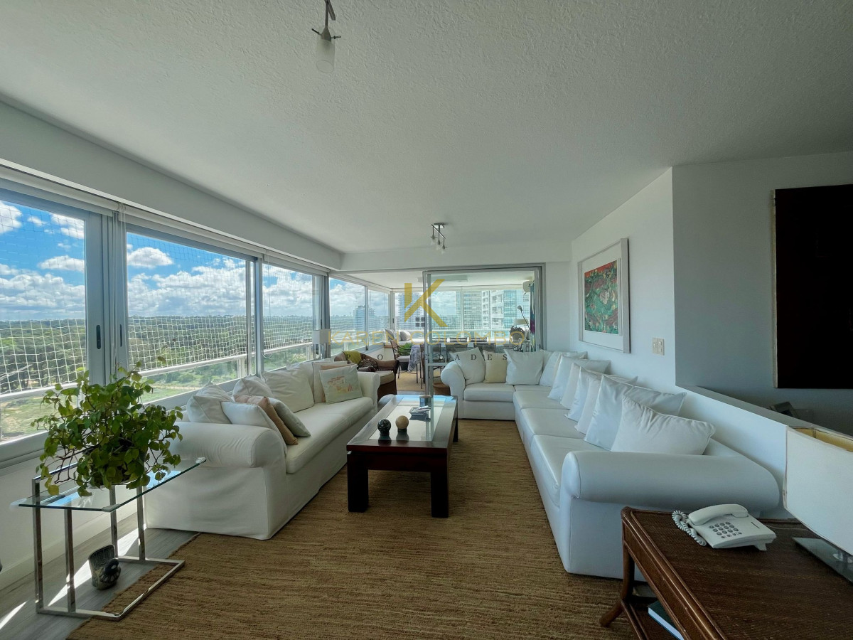 Apartamento ID.21095559 - TIBURON I EN VENTA 3 DORMITORIOS 