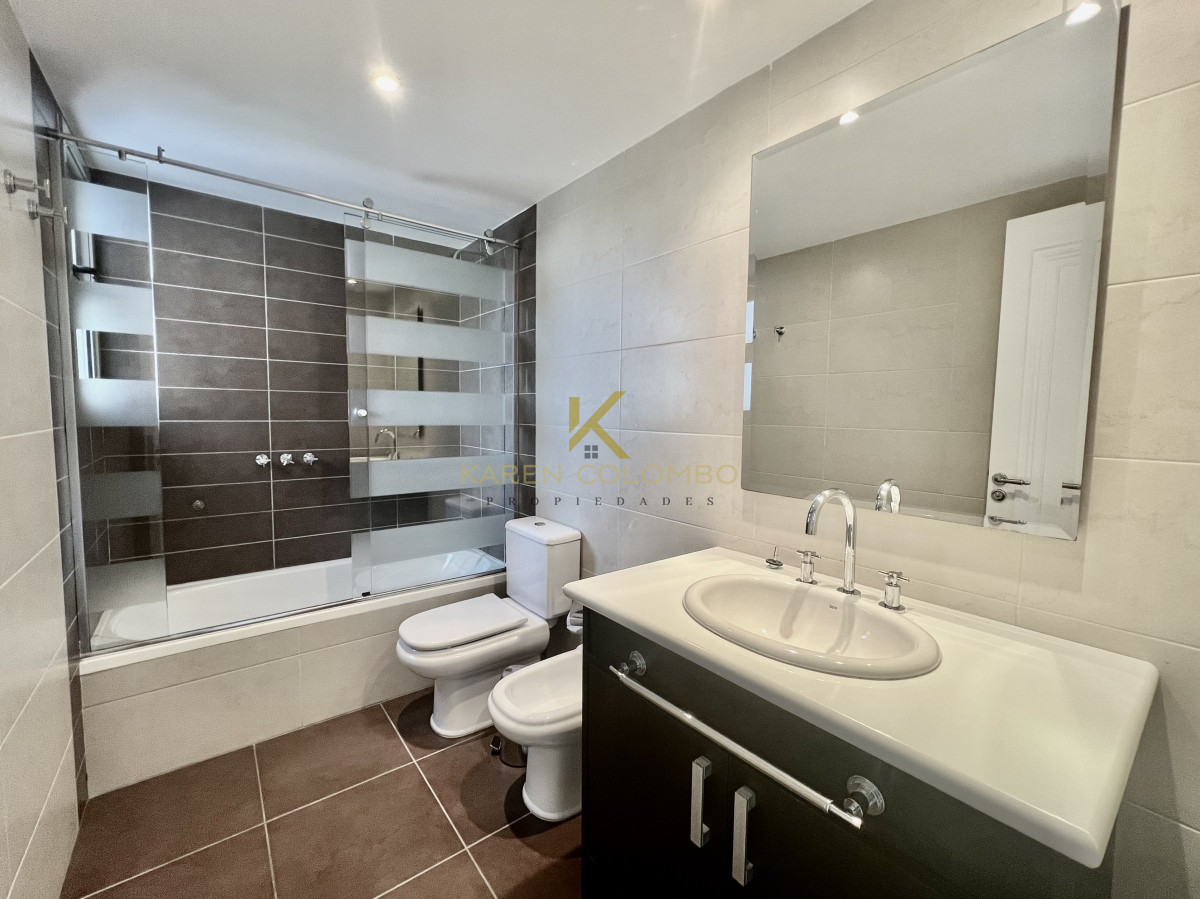 Apartamento ID.21094452 - APARTAMENTO EN VENTA PLAYA BRAVA PRIMERA LINEA