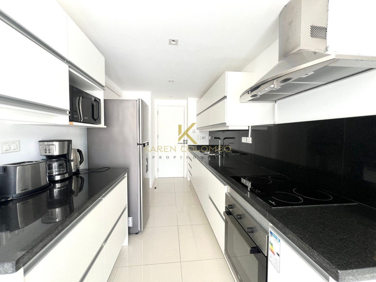 Apartamento ID.21095211 - Apartamento en venta primera linea playa Mansa Punta del Este