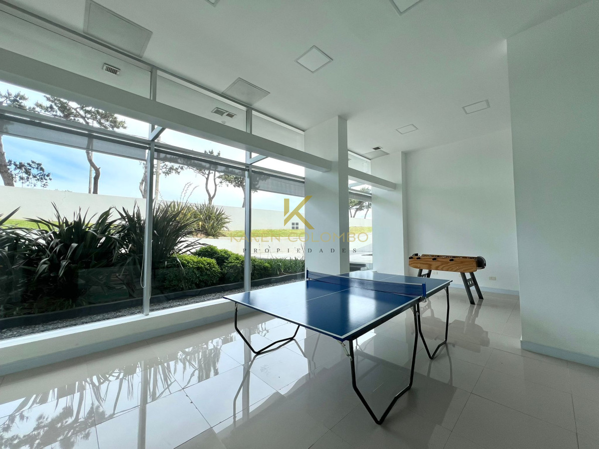 Apartamento ID.21095211 - Apartamento en venta primera linea playa Mansa Punta del Este