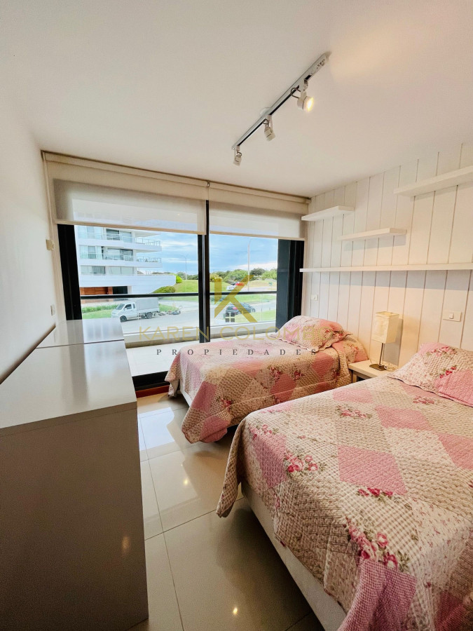 Apartamento ID.21095366 - Apartamento primer línea al mar parada 30 Playa Brava, Punta del Este
