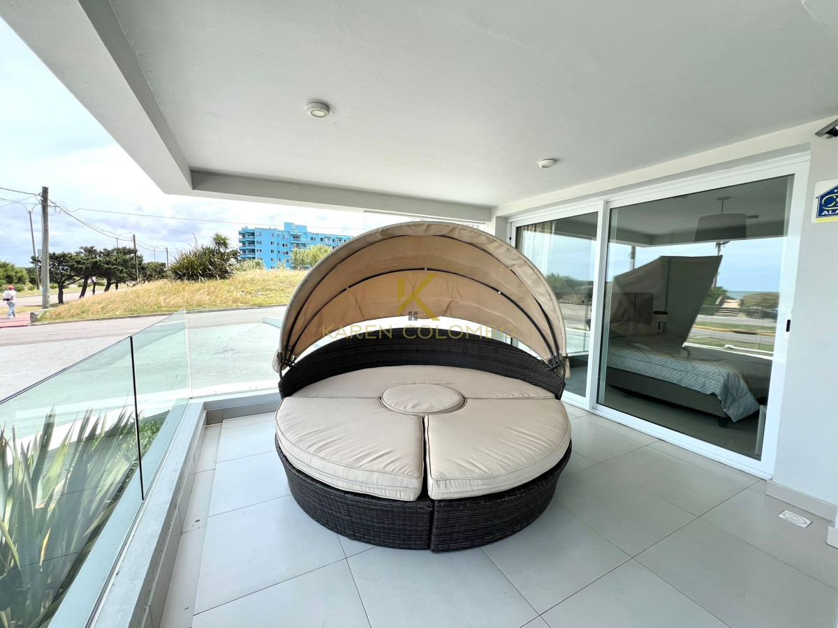 Apartamento ID.21095211 - Apartamento en venta primera linea playa Mansa Punta del Este