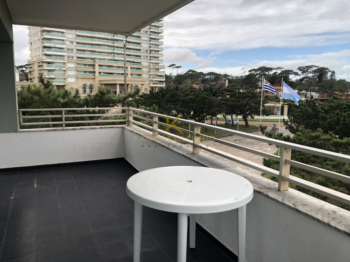 Apartamento ID.21096232 - Apartamento en venta Primera Linea - Playa Mansa