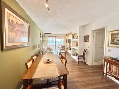 Apartamento totalmente reciclado en venta.