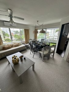 Encantador apartamento de 2 dormitorios en alquiler anual