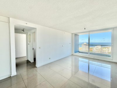 Apartamento en venta - Torre de categoría.