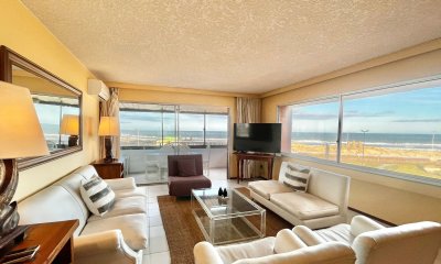 Apartamento de 3 dormitorios primer linea al mar