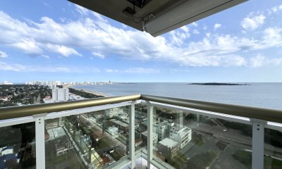 Apartamento en venta primera linea de playa Mansa, Punta del Este