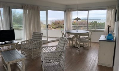Apartamento en venta Primera linea Playa Mansa