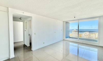 Apartamento en venta - Torre de categoría.