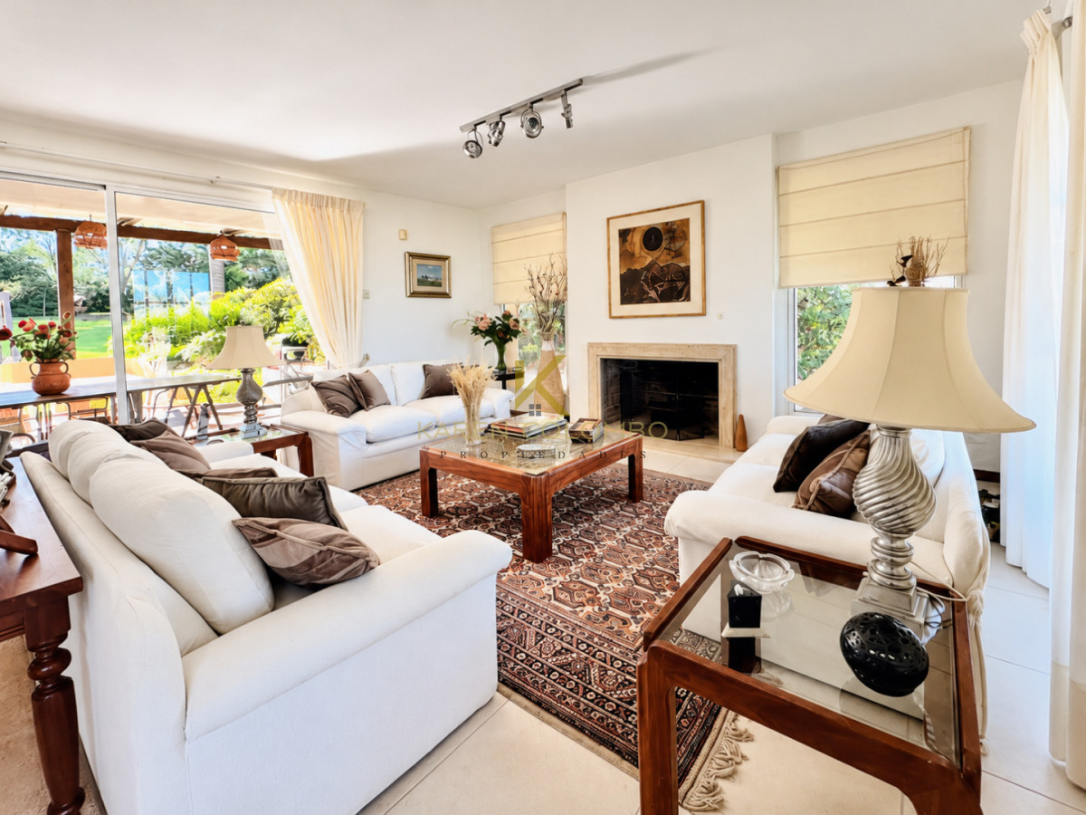 CASA EN VENTA BARRIO PRIVADO CARMEL - KCP21096475C