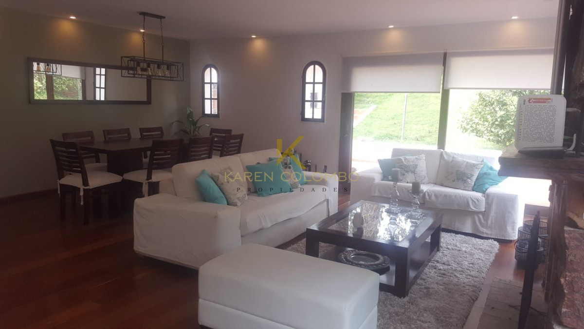 Casa en alquiler anual en playa Mansa