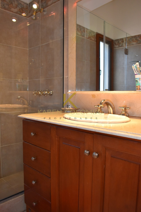 Casa ID.21094520 - MANSA A 1 CUADRA DEL MAR