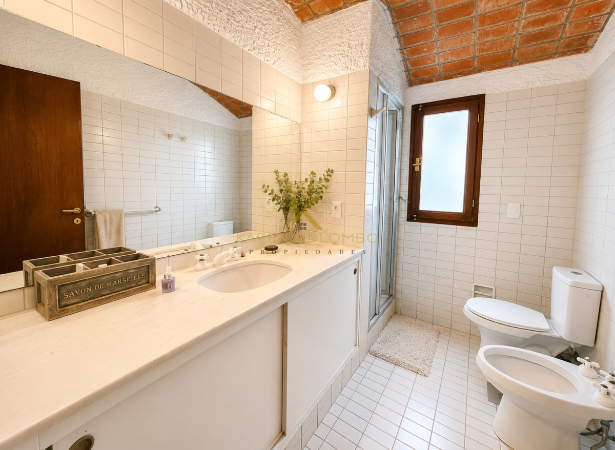 Casa ID.21097006 - Exclusiva Casa en Venta -4 dormitorios-Peninsula Punta del Este