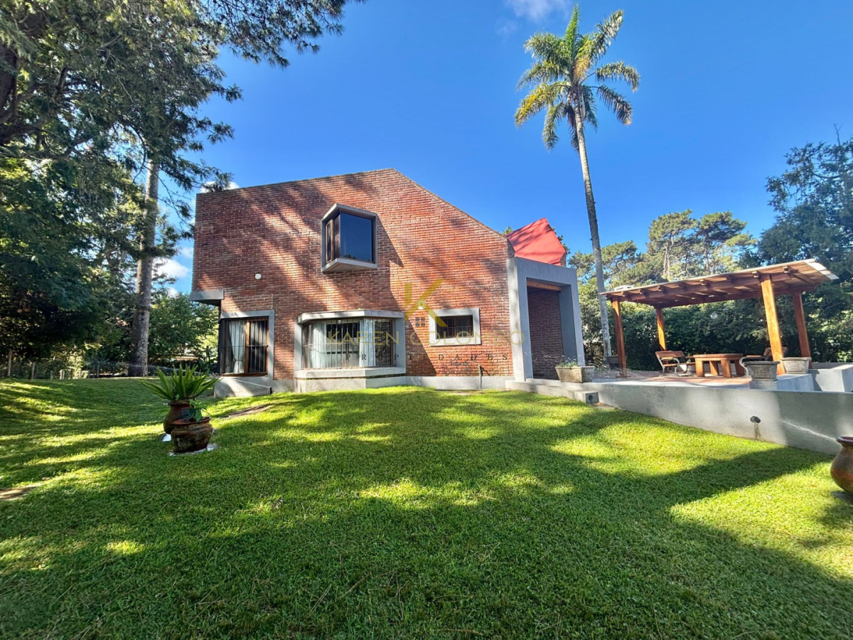 Casa ID.21097176 - Espectacular casa en venta en playa mansa 