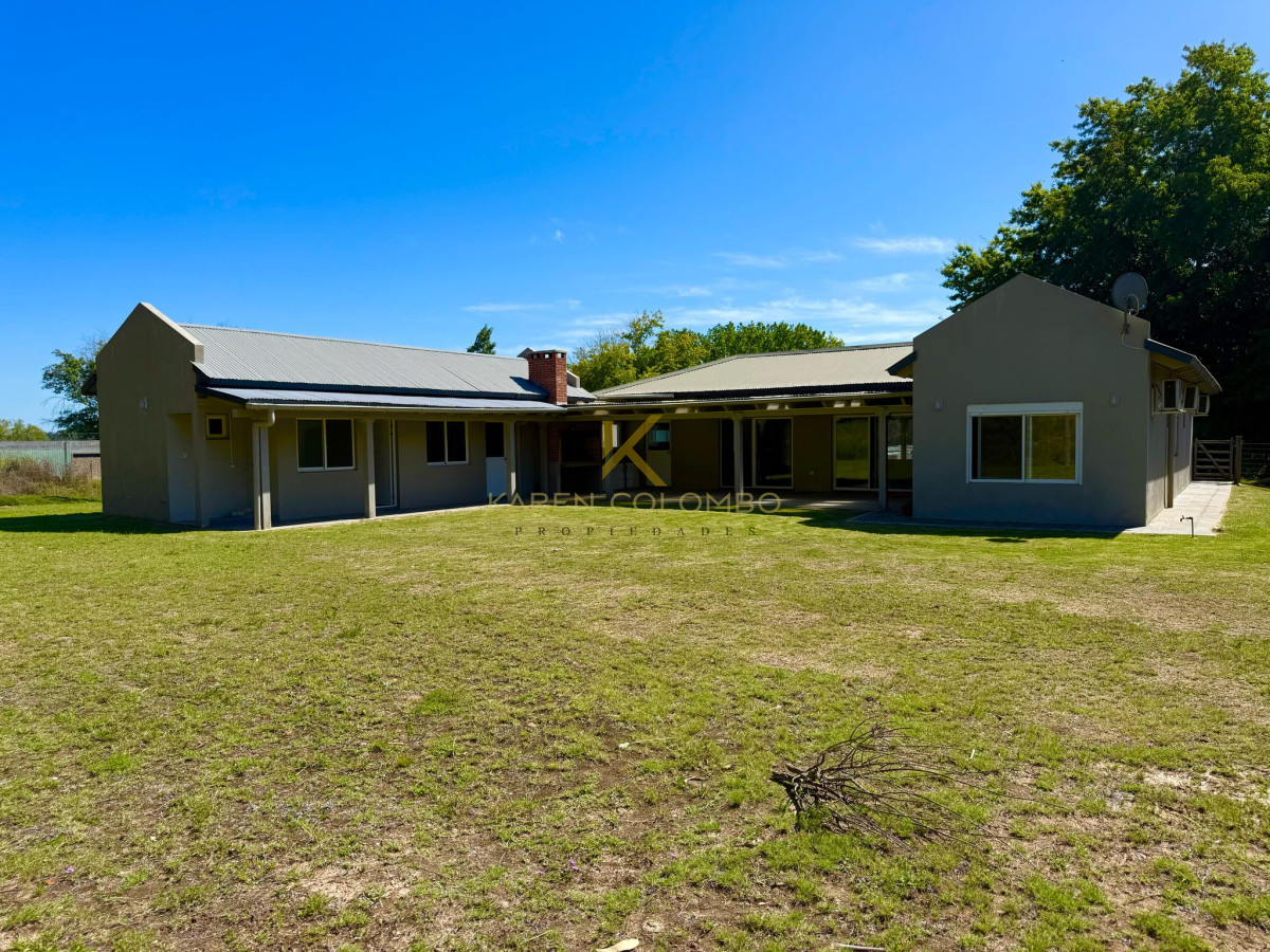 Casa ID.21095404 - Excelente casa en barrio privado.