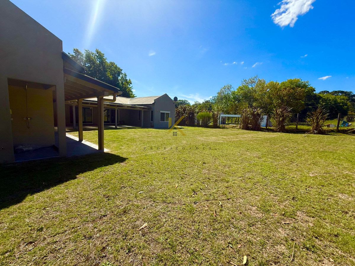 Casa ID.21095404 - Excelente casa en barrio privado.