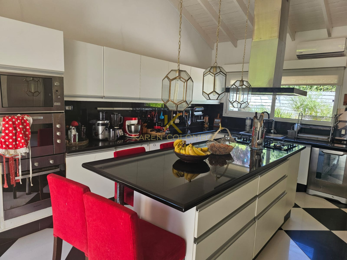 Casa ID.21096576 - CASA EN VENTA Y ALQUILER LA ARBOLADA, PUNTA DEL ESTE