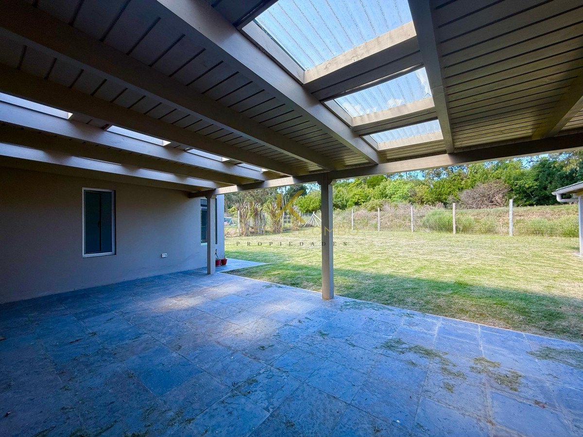 Casa ID.21095404 - Excelente casa en barrio privado.