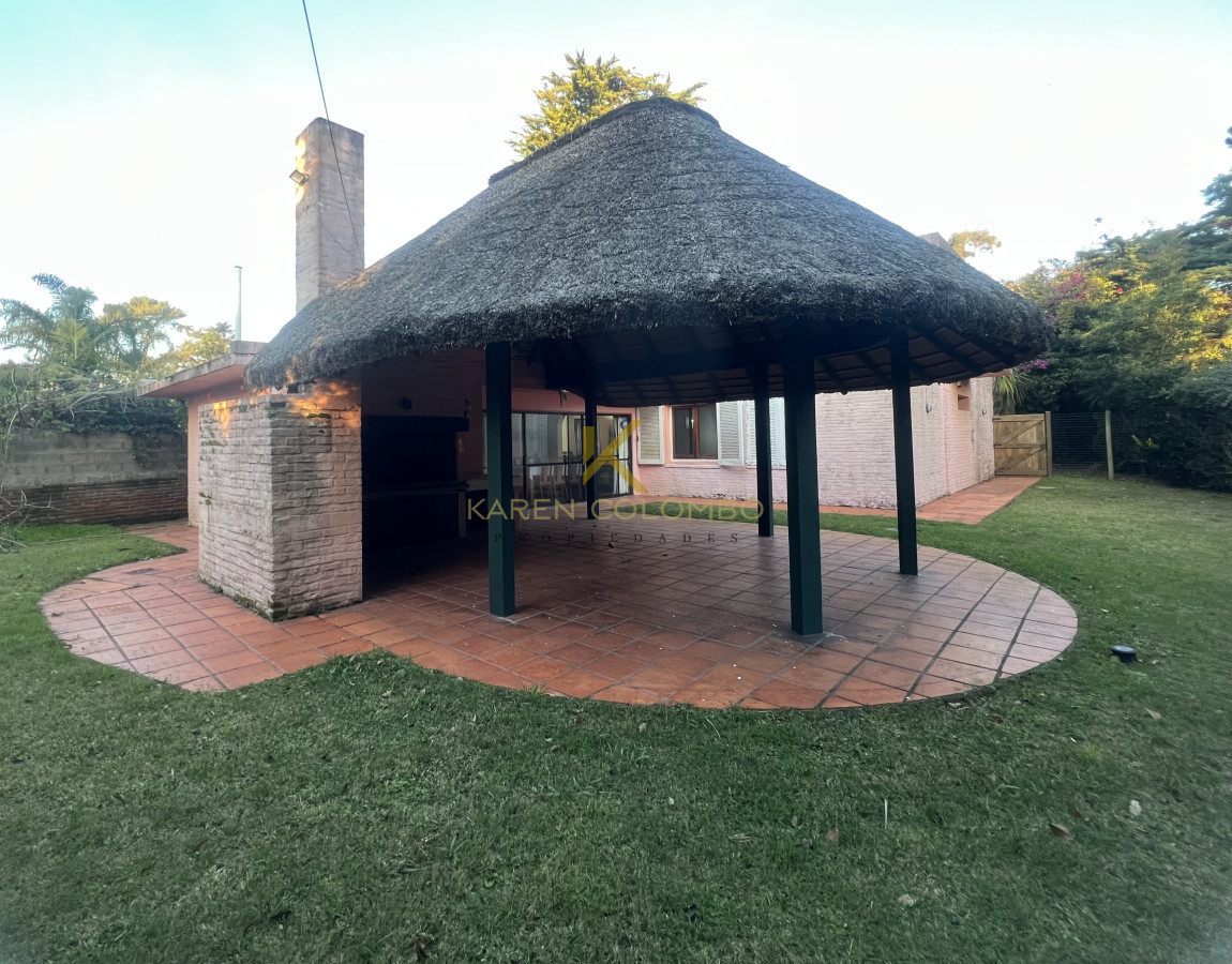 Casa ID.21096034 - Casa en venta y alquiler temporal en playa Mansa, Punta del Este