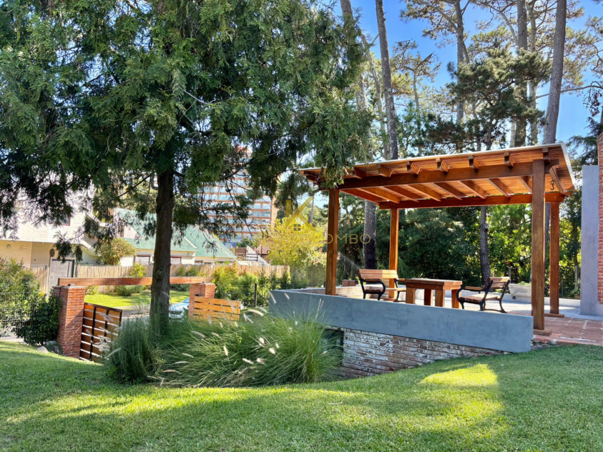 Casa ID.21097176 - Espectacular casa en venta en playa mansa 