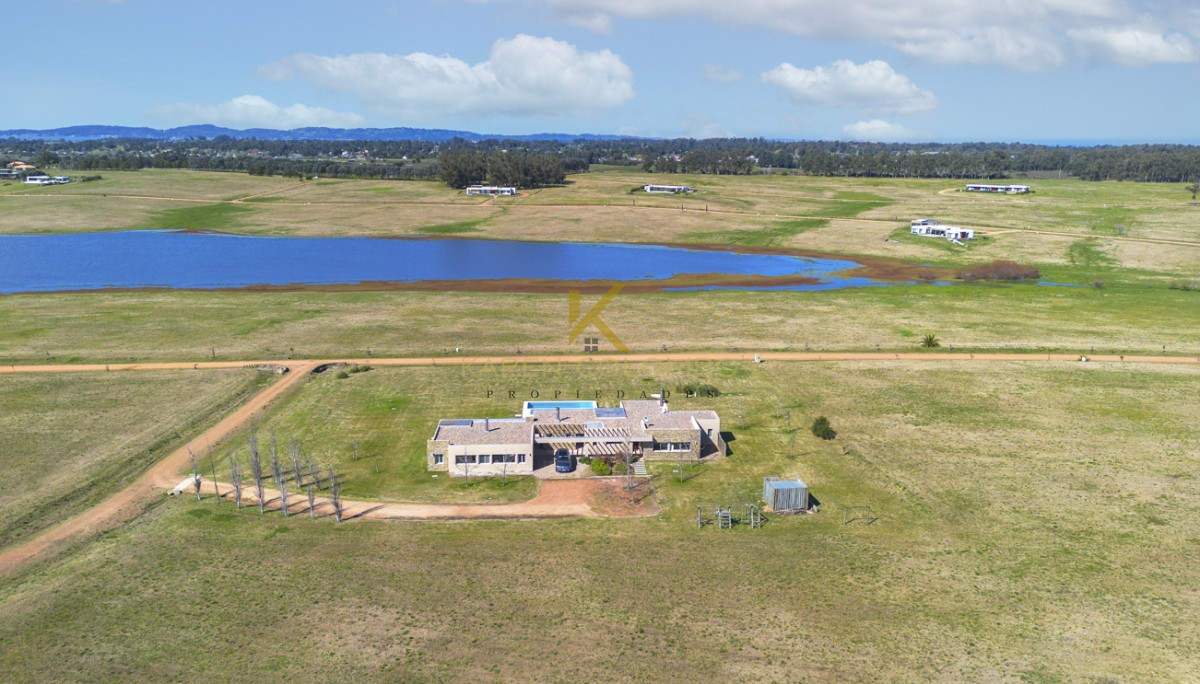 Casa ID.21094847 - Casa en venta en Laguna de los Cisnes