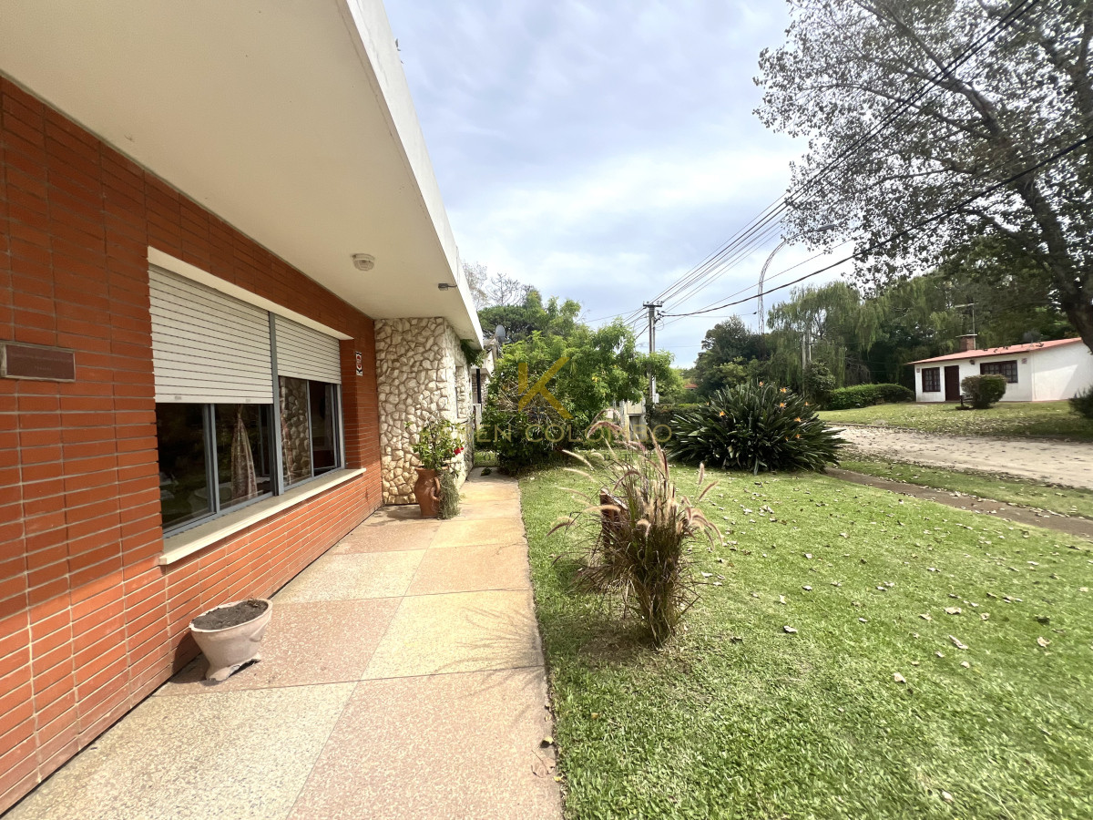 Casa ID.21095813 - Casa en venta en Parque del Plata