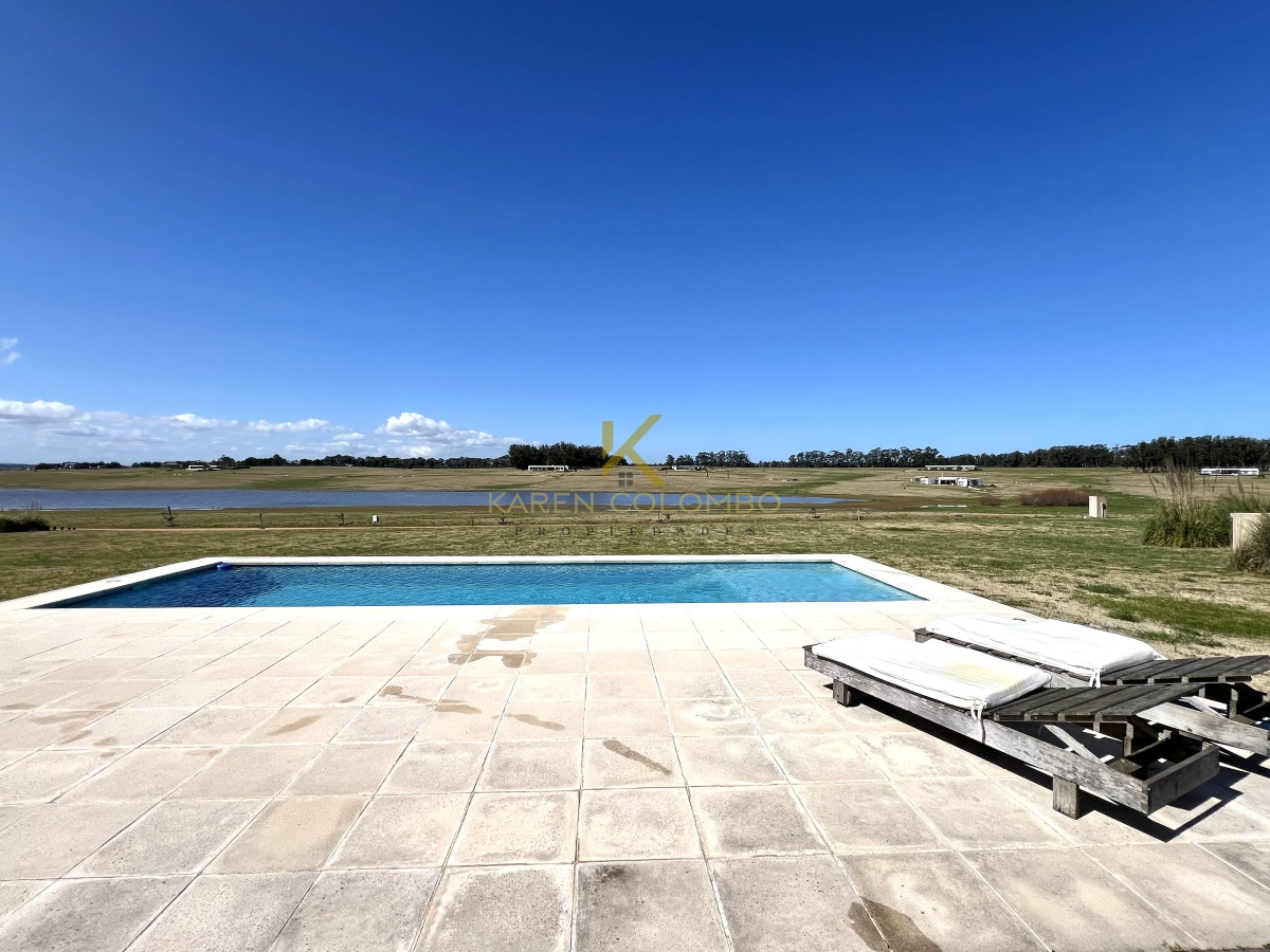 Casa ID.21094847 - Casa en venta en Laguna de los Cisnes