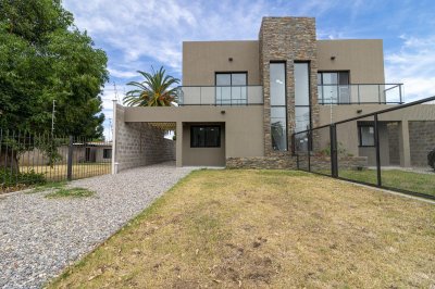 VENTA casa CIUDAD DE LA COSTA 