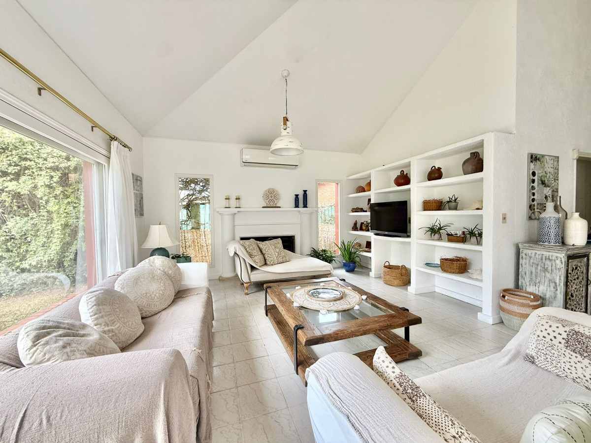 VENTA CASA 4 DORMITORIOS SAN RAFAEL