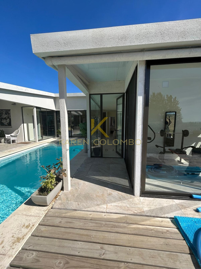 Chacra ID.21095393 - Chacra con casa moderna en venta.