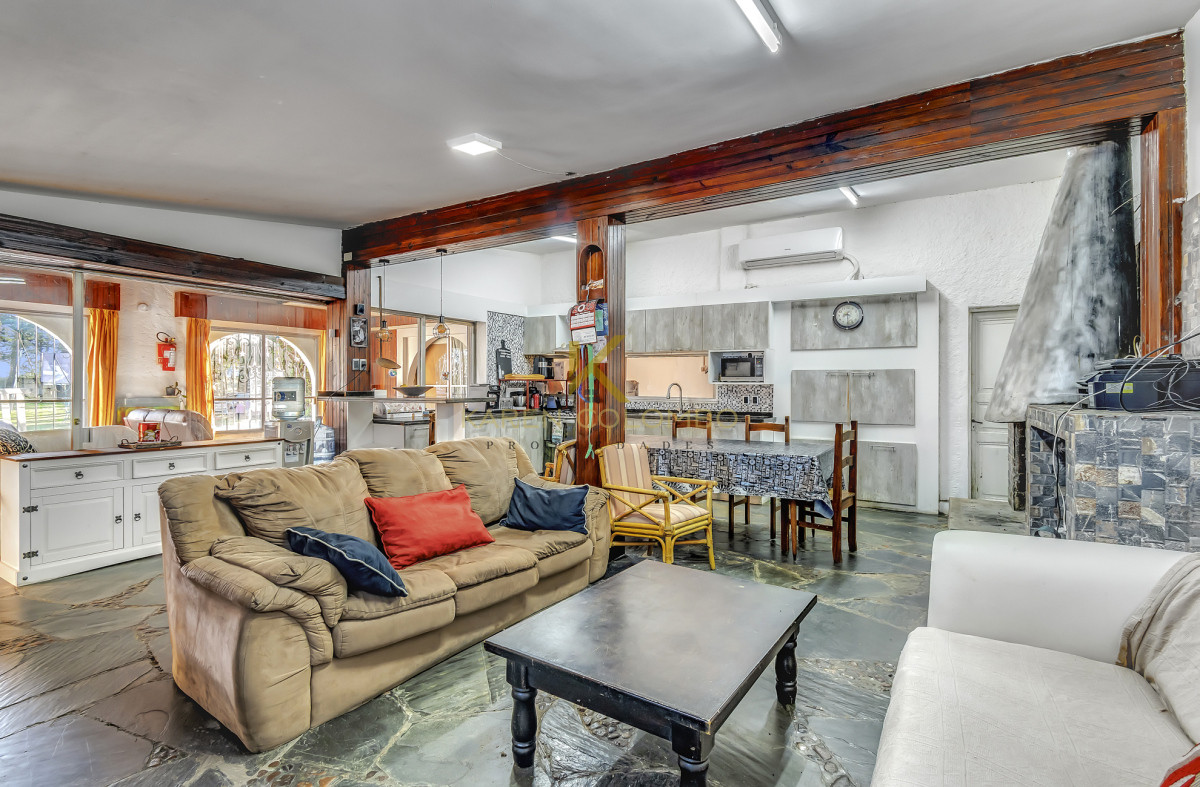 chacra con salón de fiesta - GoPunta - Portal Inmobiliario de Punta del Este - Maldonado
