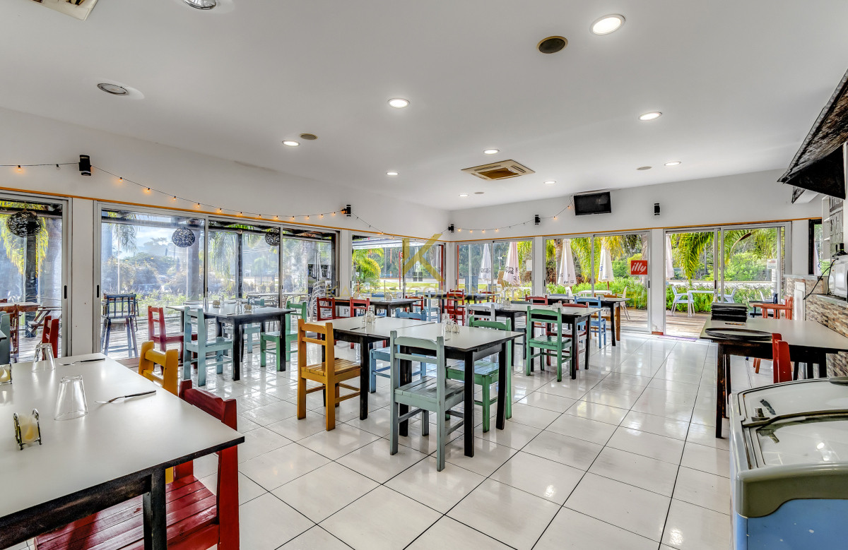 Local Comercial ID.21096220 - Local en venta en Solanas