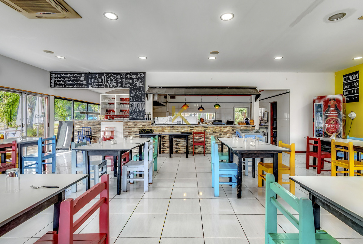 Local Comercial ID.21096220 - Local en venta en Solanas