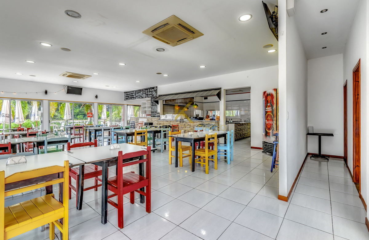 Local Comercial ID.21096220 - Local en venta en Solanas