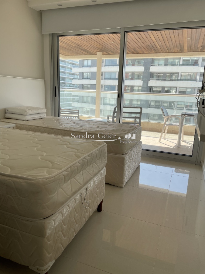 Apartamento ID.2529 - venta en playa brava parada 6