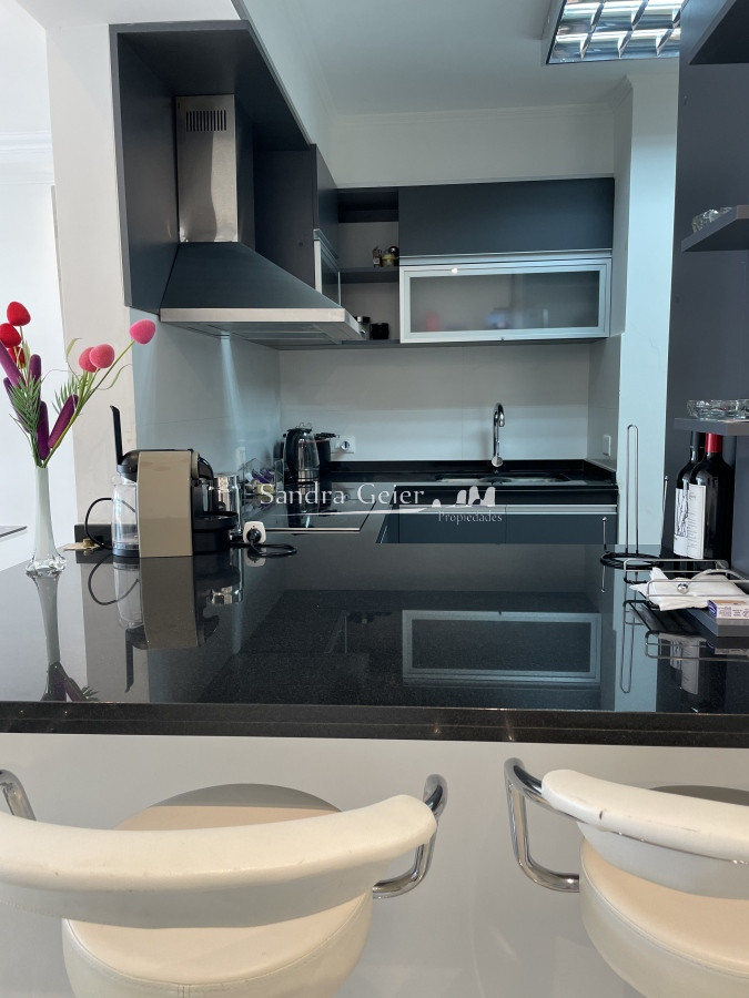 Apartamento ID.2529 - venta en playa brava parada 6