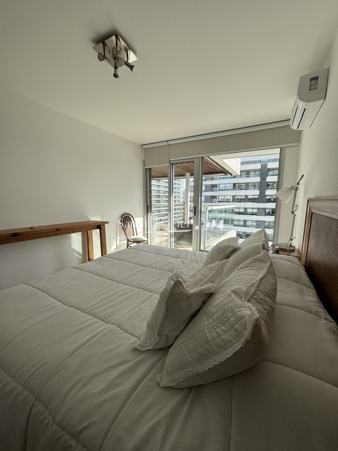 Apartamento ID.2356 - Apartamento piso 7 en playa brava parada 6 