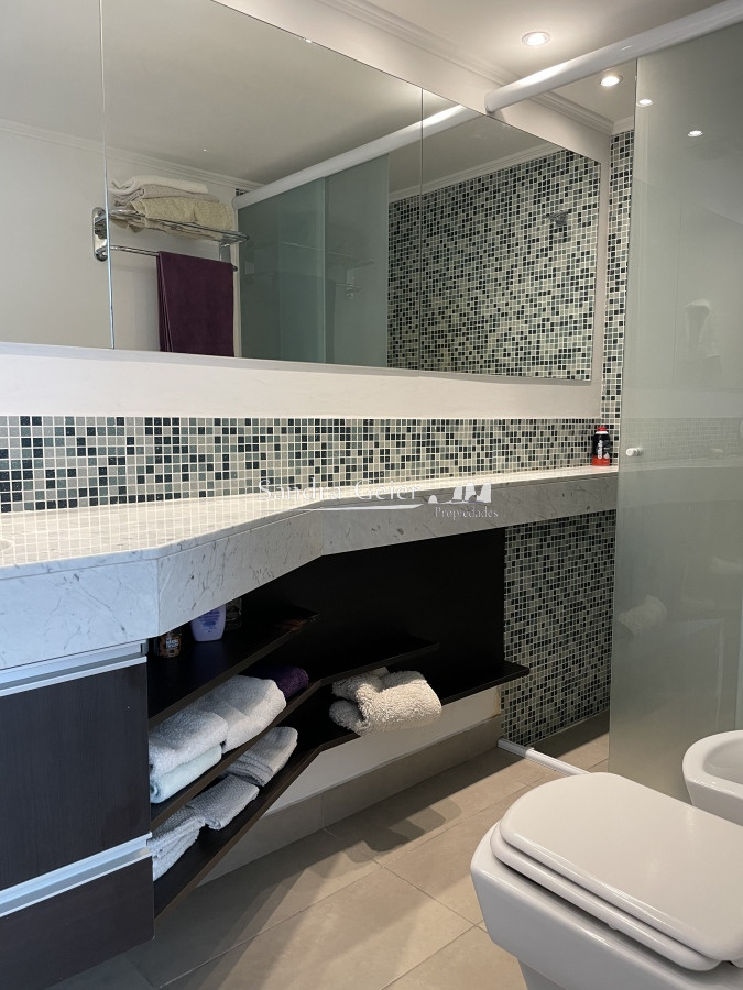 Apartamento ID.2529 - venta en playa brava parada 6